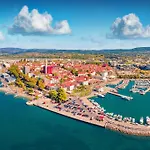 Coastal Countryside Oasis Deni - Happy Apartma *